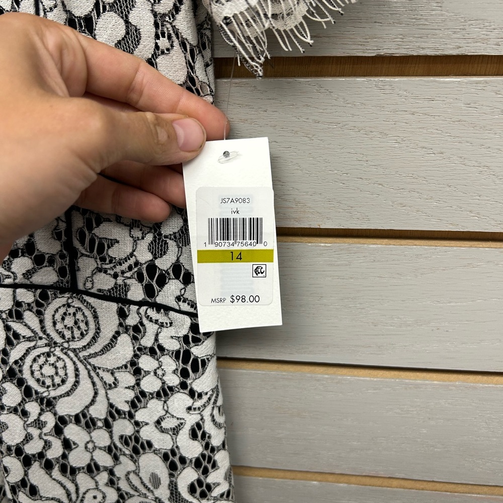 Jessica Simpson Black and White Lace Dress - Picture 4 of 11